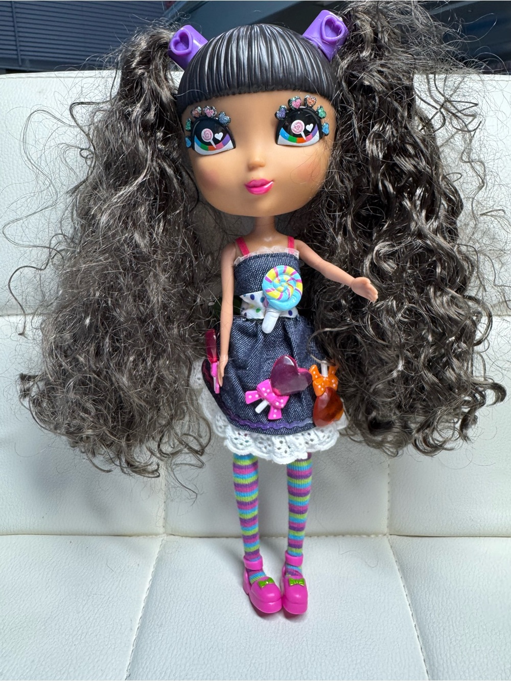 Jada Toys Cutie Pops Candi
Deluxe Fashion Doll with Interchangeable Accessories